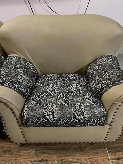 2 single seater and one 2 seater sofa set