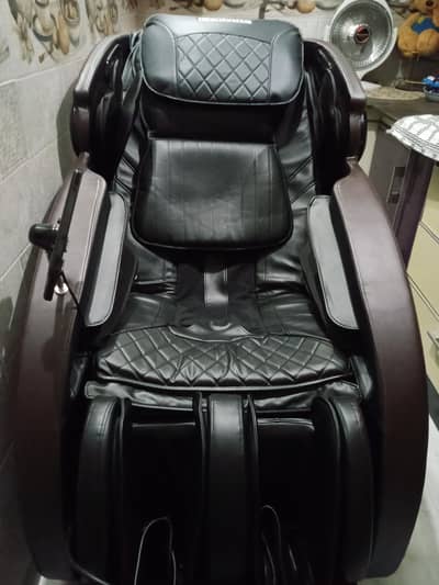 JC Buckman massaging chair