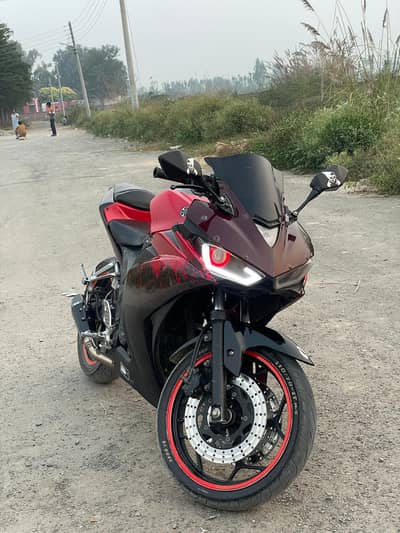 Yamaha YZF-R3 Replica
