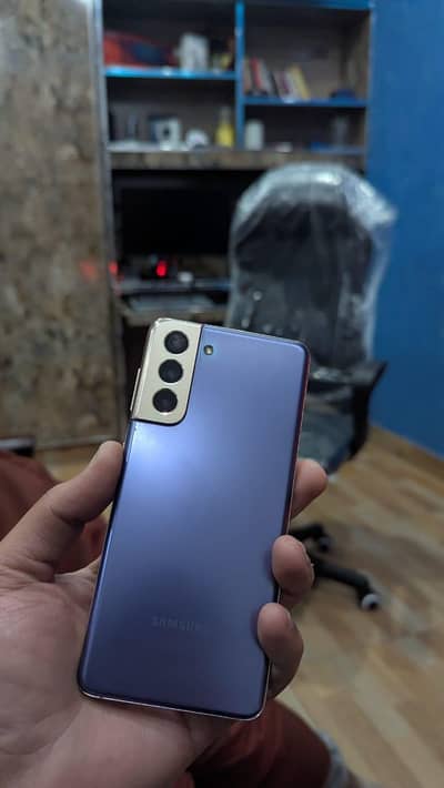 Samsung Galaxy S21 - Mint Condition, Barely Used!*