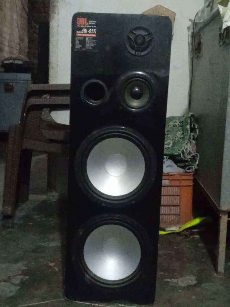 speakers 2