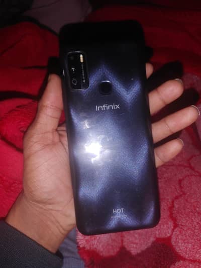 10/10 phone ha All ok whatasp number 03204120820