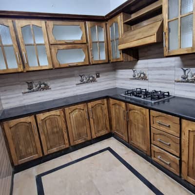 14 Marla first floor availabile for rent