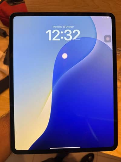 apple ipad m4 chip with complete box for