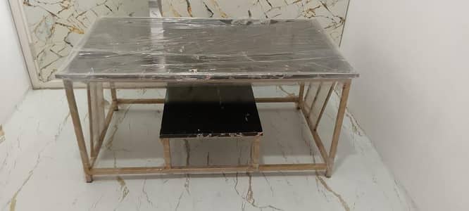 Iron and marbels table