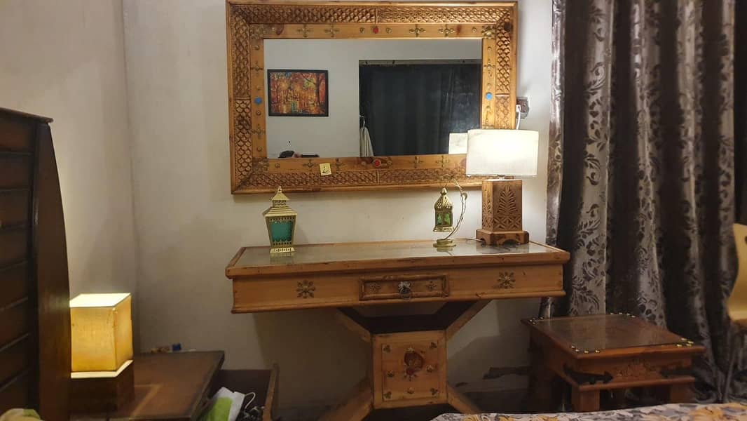 swati dressing table 2