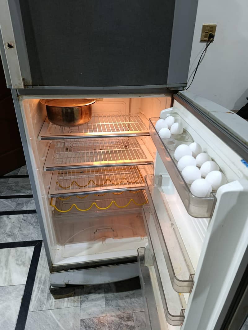 Dawlance Monogram Full Size 4