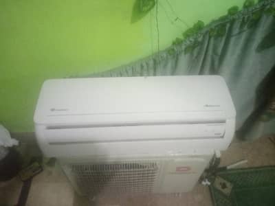 split AC 1 ton dawlance inverter