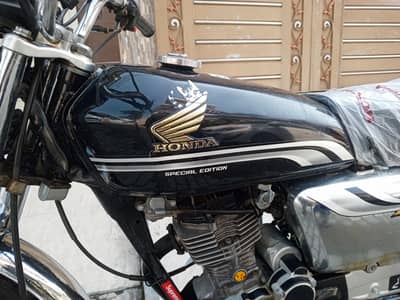 self start. . genuine condition. . engine genuine sound