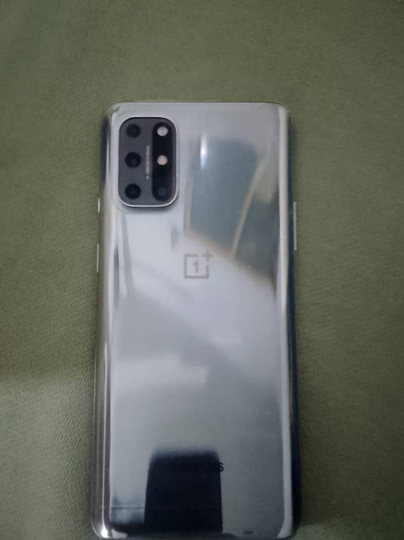 One plus 8t 1