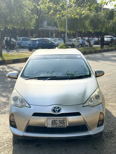 Toyota Aqua 2013 model 2016 registered