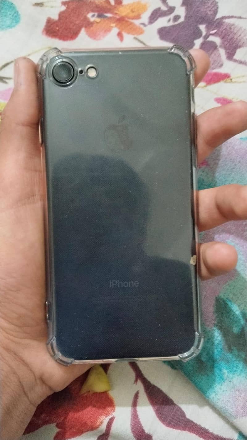 iphone 7 10/10 condition 1