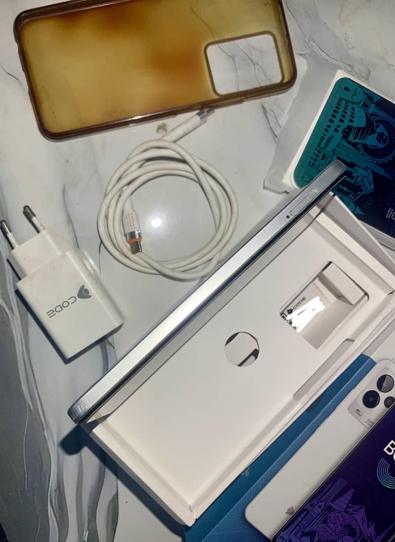 Dcode Bold 3 Pro | 16/128 | AMOLED Display 3