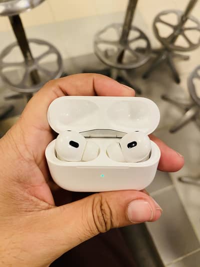 Apple AirPods Pro 2 (2nd Generation) with Magsafe Charging. Only kit.