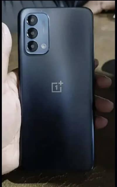 one plus Nord n200 with box 4/64