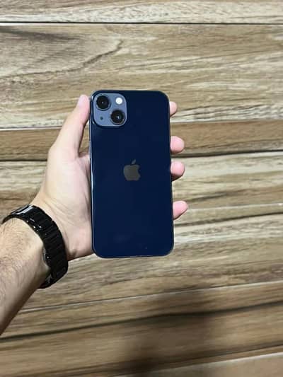 iPhone 13 factory unlock 4 month sim working