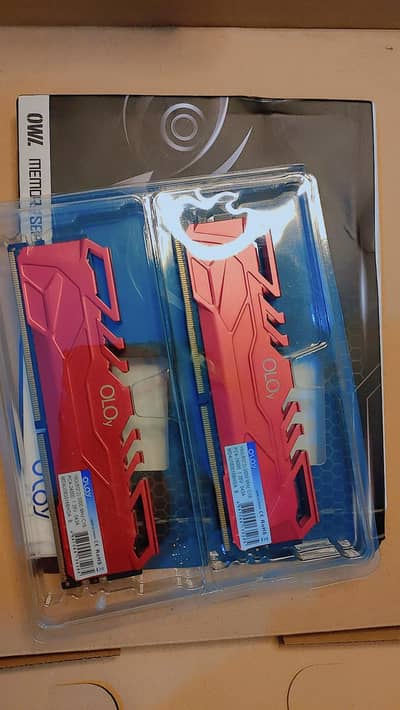 OLOy 16GB (8GBx2) DDR4 3000MHz Gaming RAM Kit – Excellent Condition