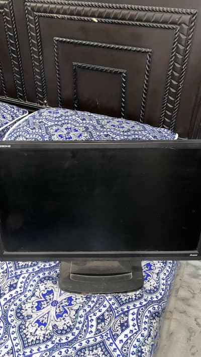 IIYAMA 22 Inch Monitor.