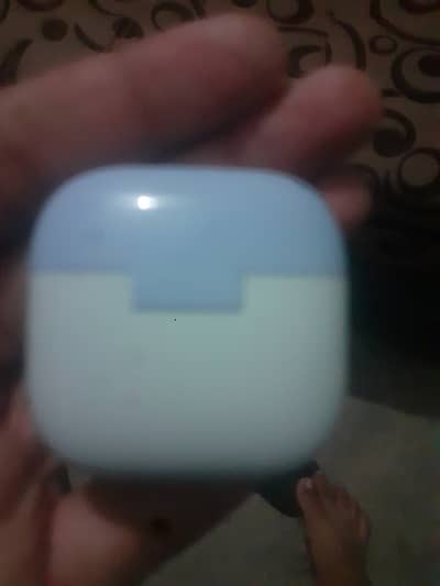 9/10 condition only one month used model R6