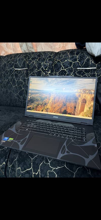 MSI Cyborg 17 (B2RWEKG) – 2024 Model