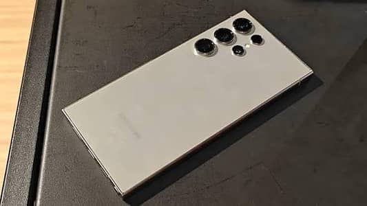 Samsung Galaxy s24 ultra mobile phone complete box