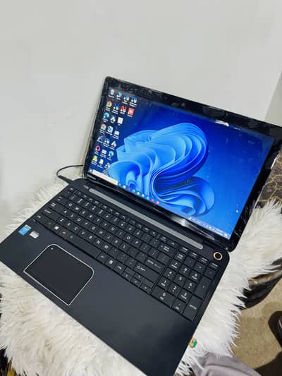 Laptop Toshiba Dynabook t553 L50 a series laptop & chromebook availabl