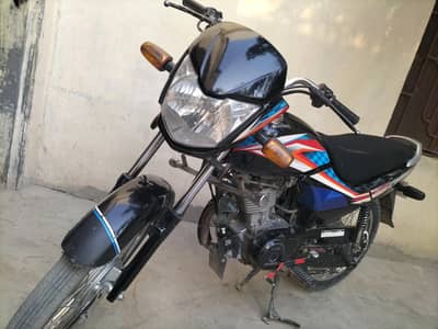 I am selling my Honda 125 dream  which is almost genion
