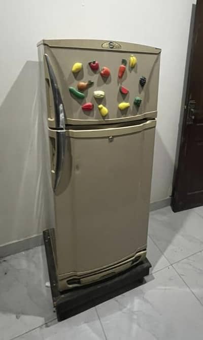 Used fridge for sale, Medium size, good condition.