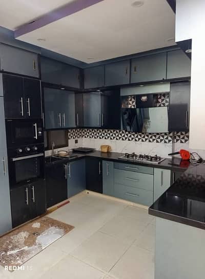 2 bed dd flat available for sale in Gulshan block 7 lift car parking kda lease