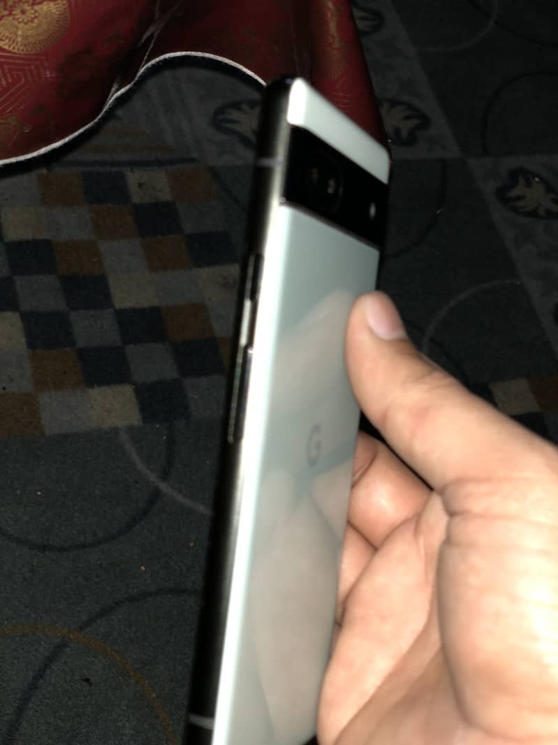 Google pixel 6a 4