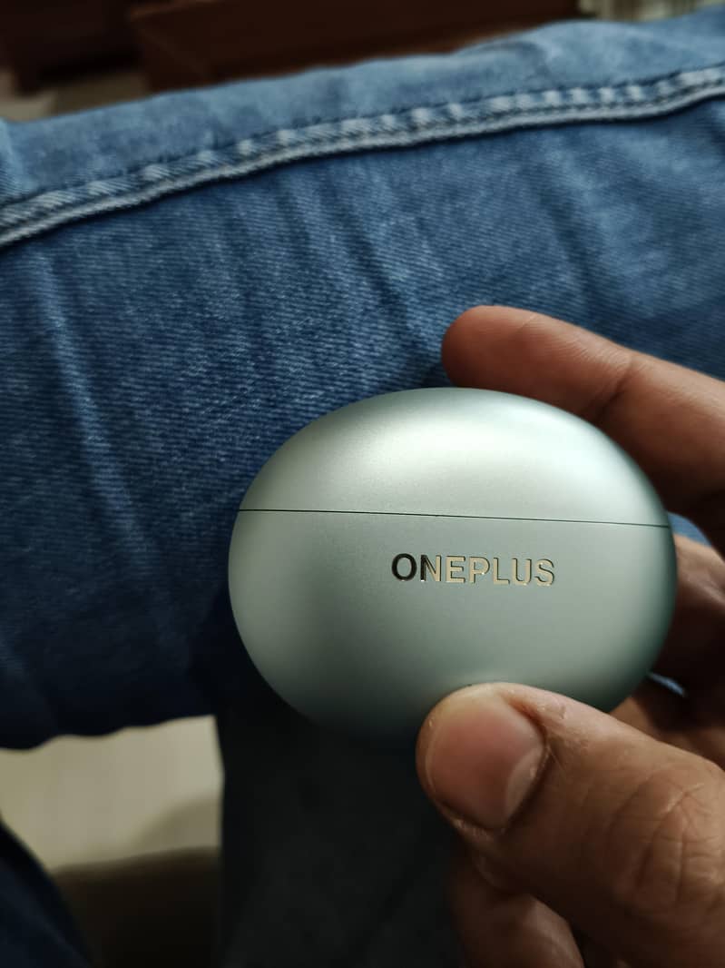 OnePlus buds 4 1