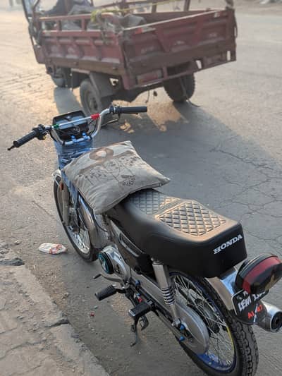 New Honda ha Sara genion engine abhi tak nahi khula ak ak cheez genion