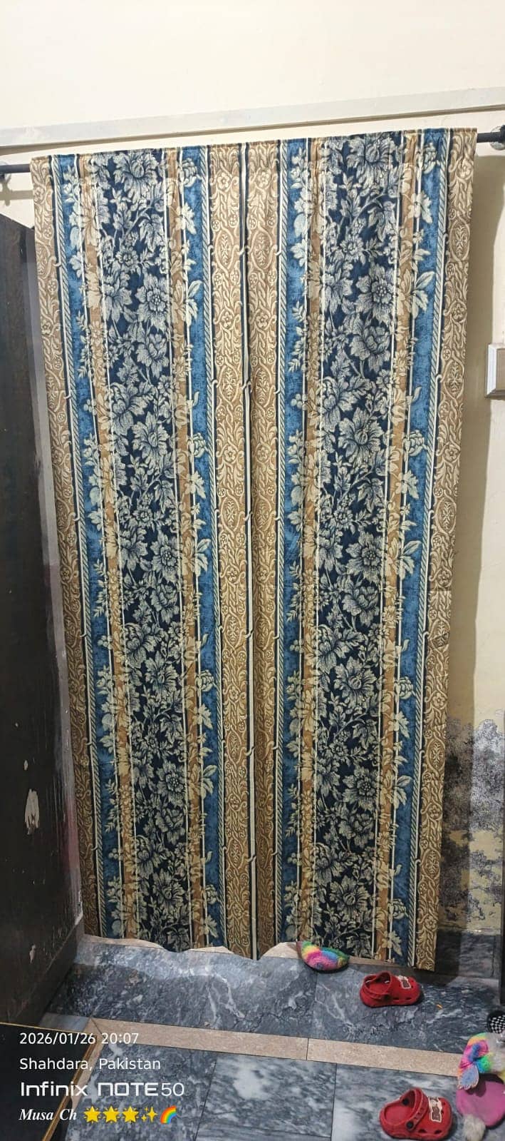 Wall Curtains 8