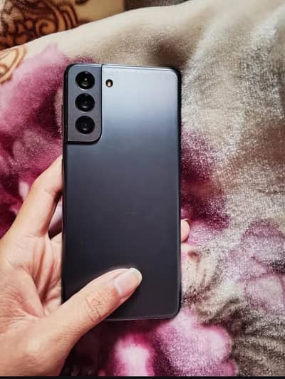 Samsung s21 256 waterpck sim working exchange iPhone