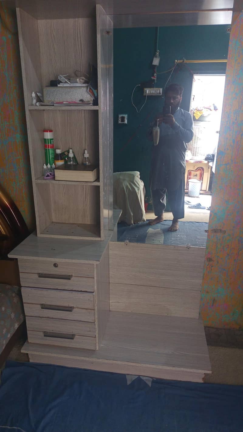 Dressing table 1