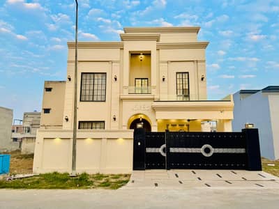 10 MARLA NEW BRAND DOUBLE STORY HOUSE AVAILABLE FOR SALE, IN CITI HOUSING GUJRANWALA ON PRIME LOCATION.