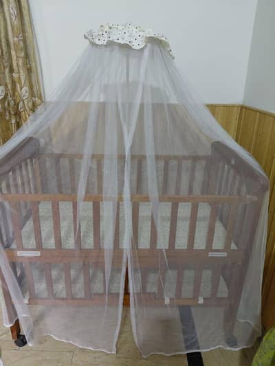 tinnies baby cot with mattress