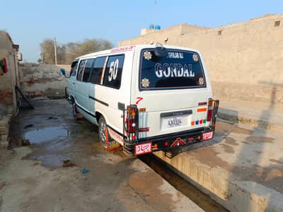 toyota hiace 83 model 98 kota