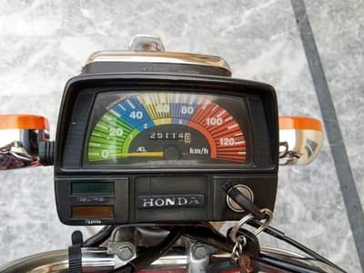 Honda bike CD 70 cc 032549/81/773/urgent for Sale model 2005