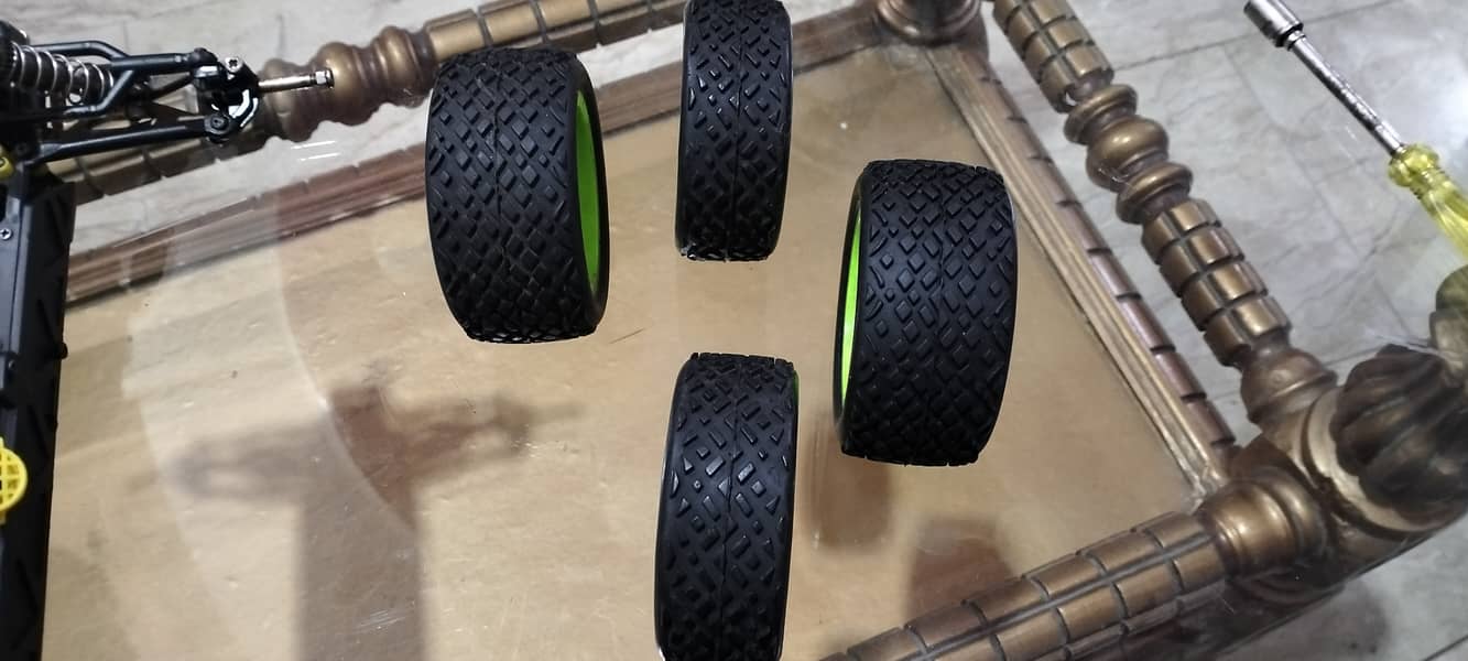 1/10 Scale tyre 2