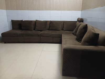 i wana sale my brand new sofa set only few months used contact 0322414
