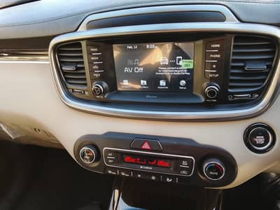 KIA Sorento 3.5 FWD white for sale