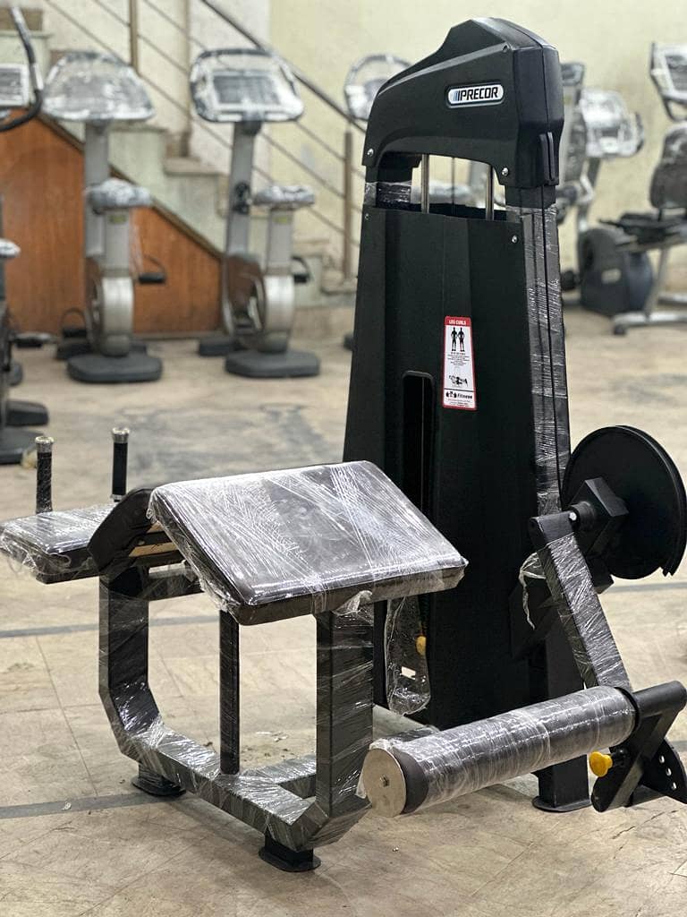 Squat Rack || Training Bench || Hack Squat machine || Jump Rope 2