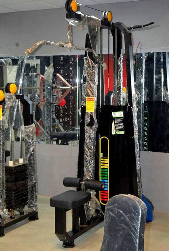 Squat Rack || Training Bench || Hack Squat machine || Jump Rope 4
