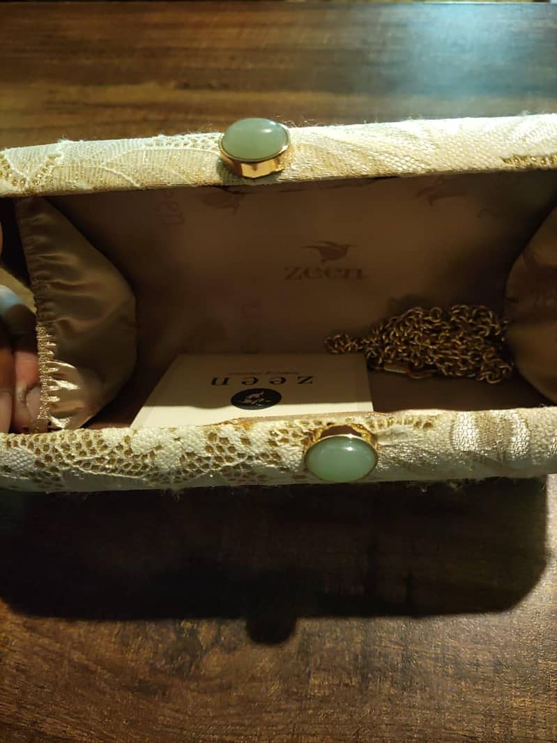 High quality purses. 5