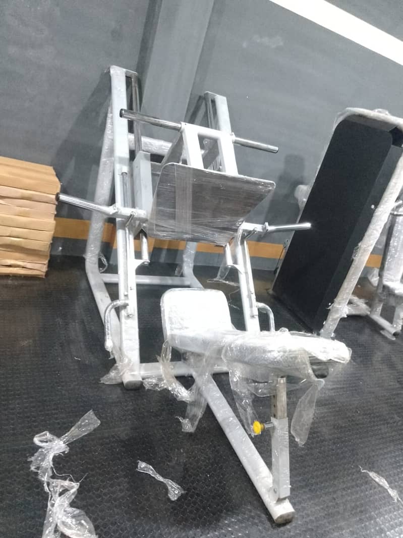 Pec Deck Machine || Hack Squat Machine || Calf Raise Machine 1