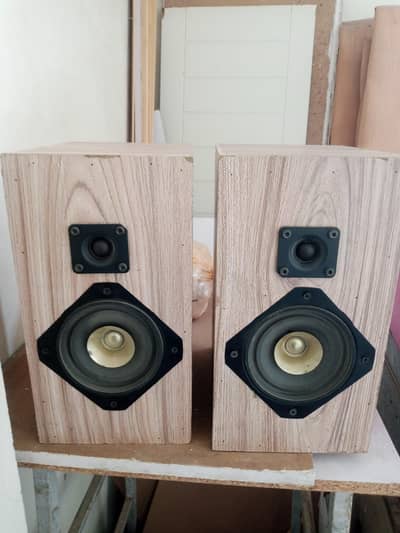 westfalia Technica book shelf speaker