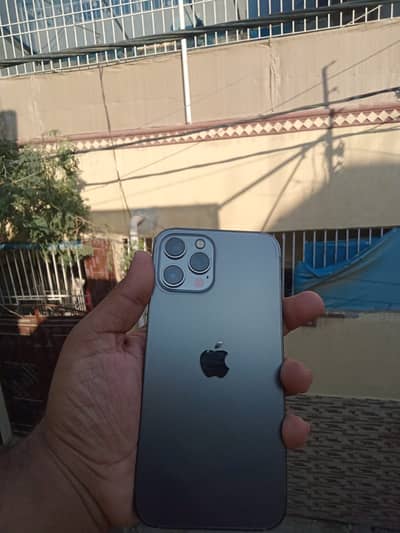 IPhone 12 Pro Max (EXCHANGE POSSIBLE)