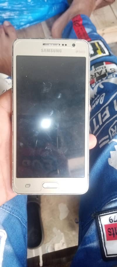 Samsung Galaxy normal condition ha all ok ha hotspot ka lía bohat acha
