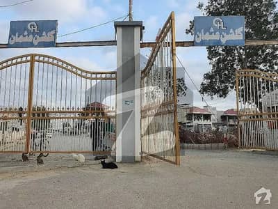 120 yd ground plus 1 grey structure for sale at gulshan e usman